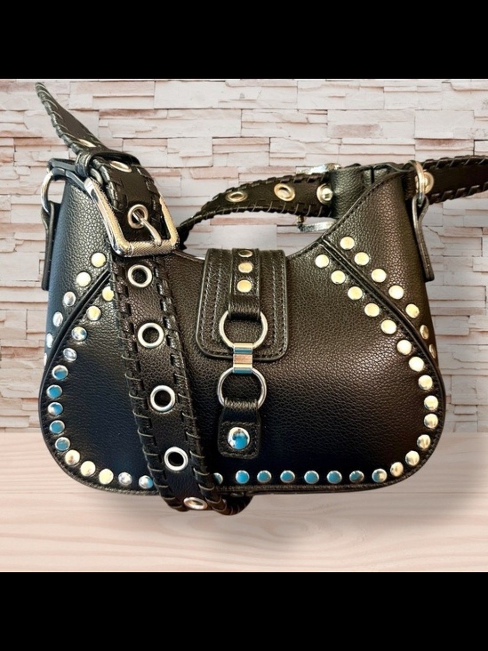 URBAN OUTFITTERS STUDDED SHOULDER BAG. BLACK FAUX PEBBLED LEATHER NWOT 8.5x5x3